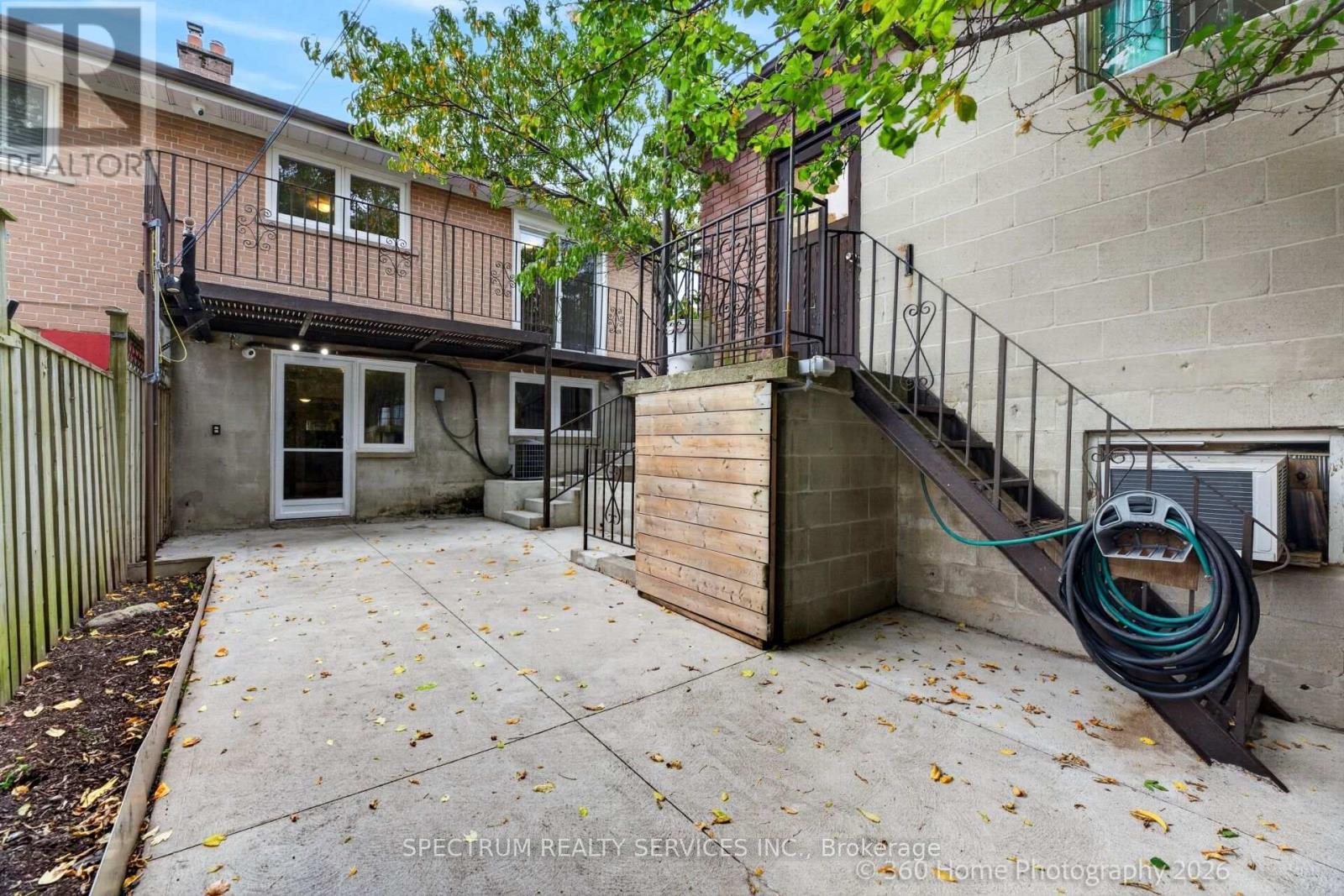 37 Newlin Crescent, Toronto, Ontario  M3L 1X5 - Photo 30 - W14087080