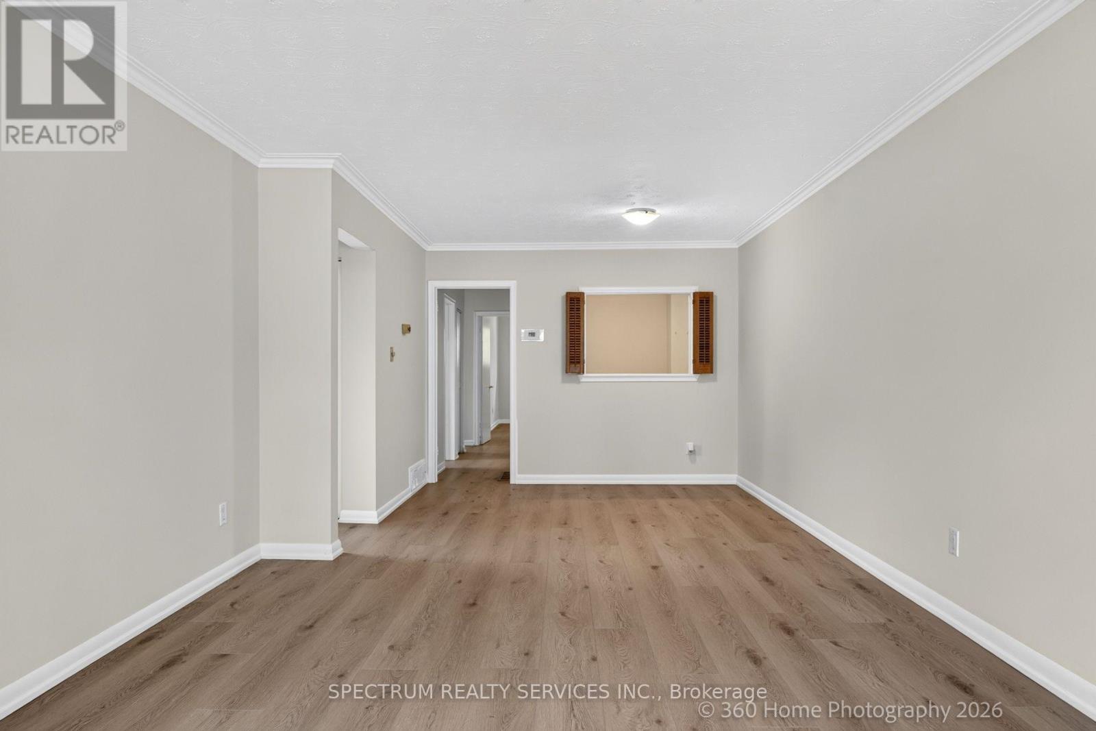37 Newlin Crescent, Toronto, Ontario  M3L 1X5 - Photo 9 - W14087080