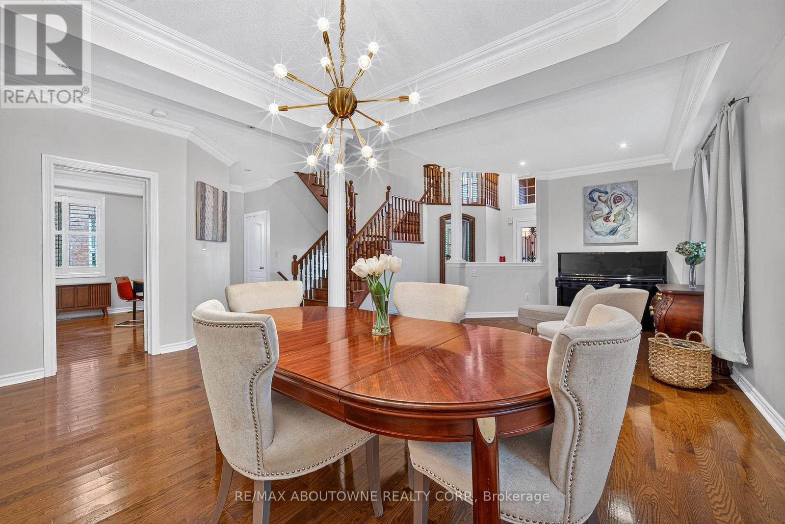 2447 Highmount Crescent, Oakville, Ontario  L6M 4Y9 - Photo 8 - W14087648
