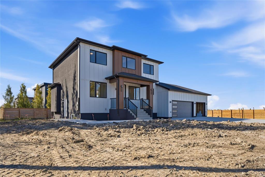 350 Hiawatha Avenue, West St Paul, Manitoba  R4A 1A3 - Photo 1 - 202625231
