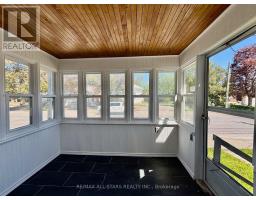 81 DURHAM STREET W, Kawartha Lakes, Ontario
