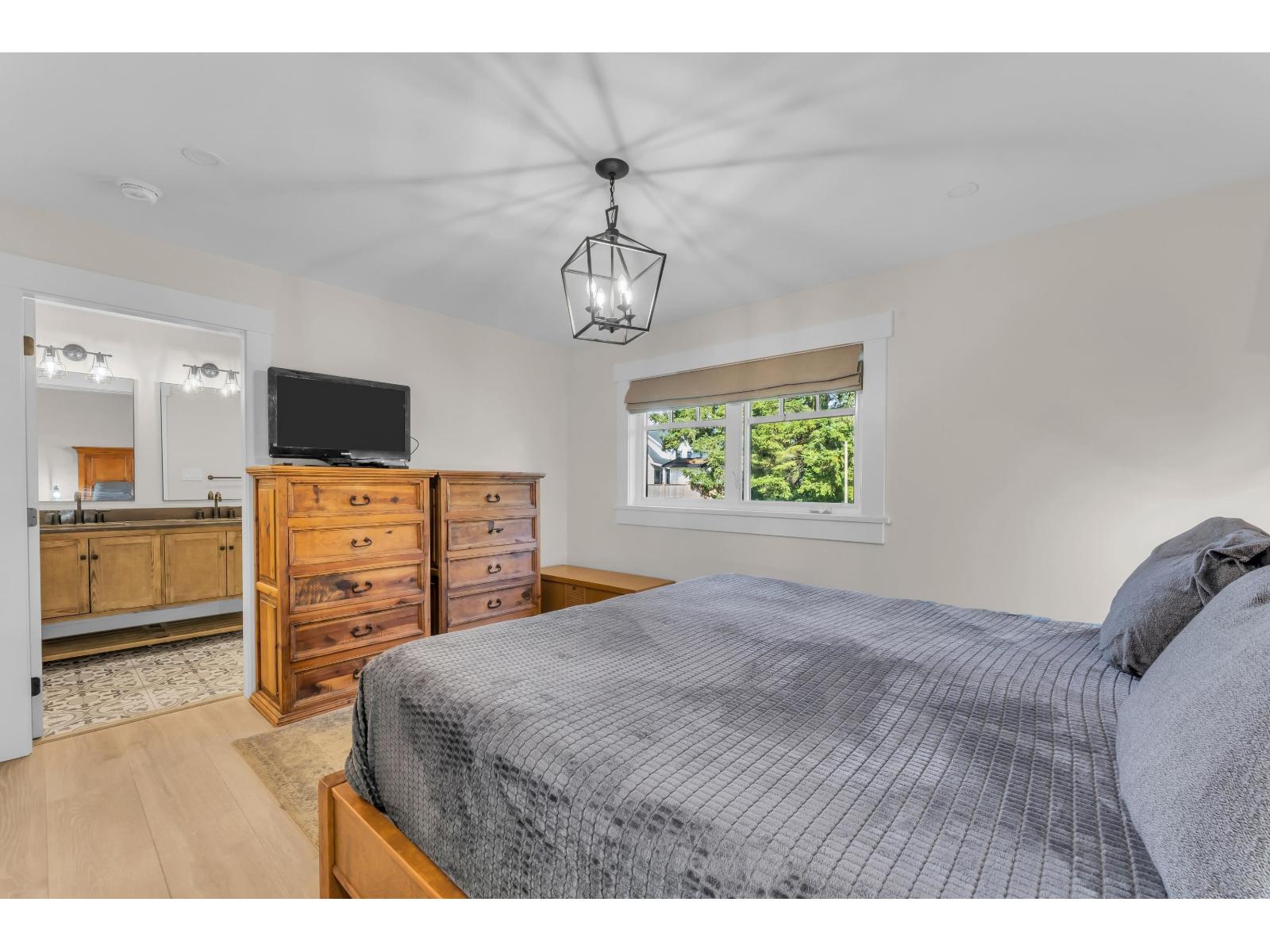 24633 56 Avenue, Langley, British Columbia  V2Z 1B9 - Photo 17 - R3176087