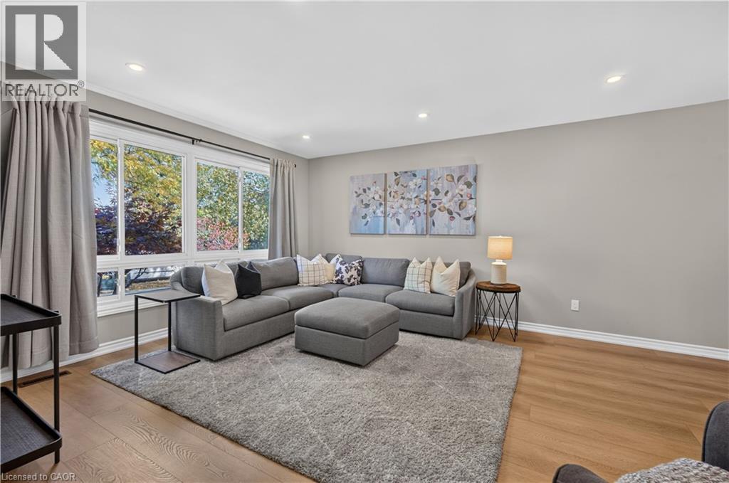 7 Fern Avenue, Waterdown, Ontario  L0R 2H6 - Photo 5 - 40869253