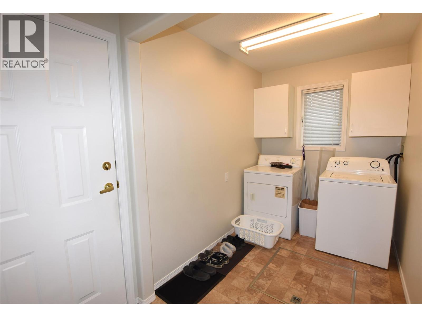 415 4 Street, Vernon, British Columbia  V1H 1Z1 - Photo 36 - 10402257