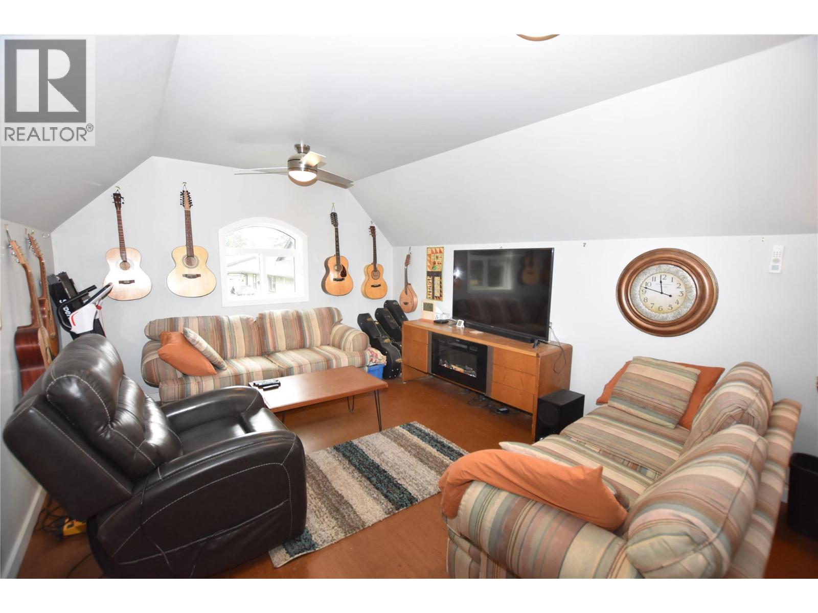 430 Hummingbird Avenue, Vernon, British Columbia  V1H 2A1 - Photo 28 - 10402702