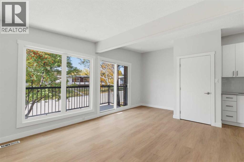 30 / 32 Dalton Bay NW, Calgary, Alberta  T3A 1H8 - Photo 8 - A2349383
