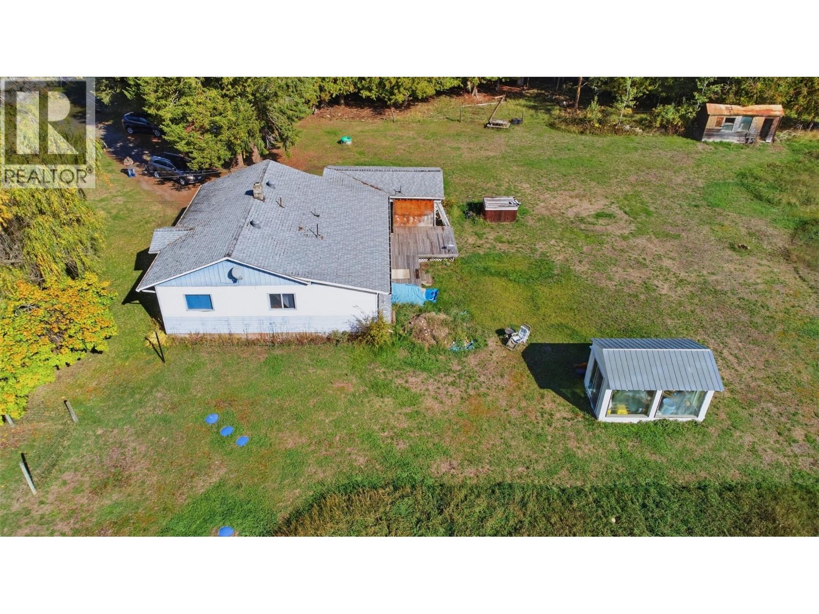 2613 Lumby Mabel Lake Road