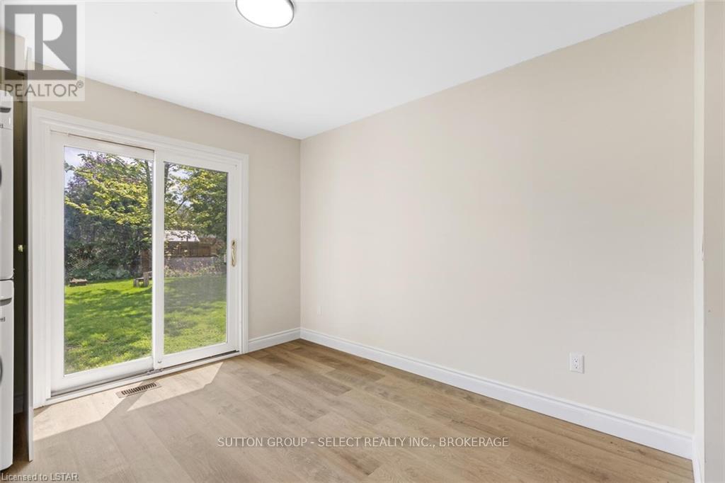 353 Dominion Street, Strathroy-Caradoc, Ontario  N7G 3G9 - Photo 11 - X14087802