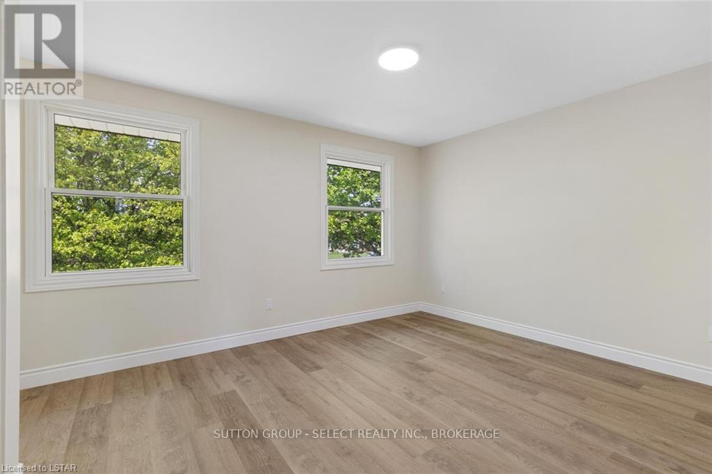 353 Dominion Street, Strathroy-Caradoc, Ontario  N7G 3G9 - Photo 12 - X14087802