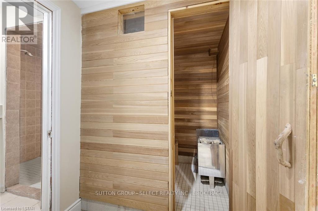 353 Dominion Street, Strathroy-Caradoc, Ontario  N7G 3G9 - Photo 32 - X14087802