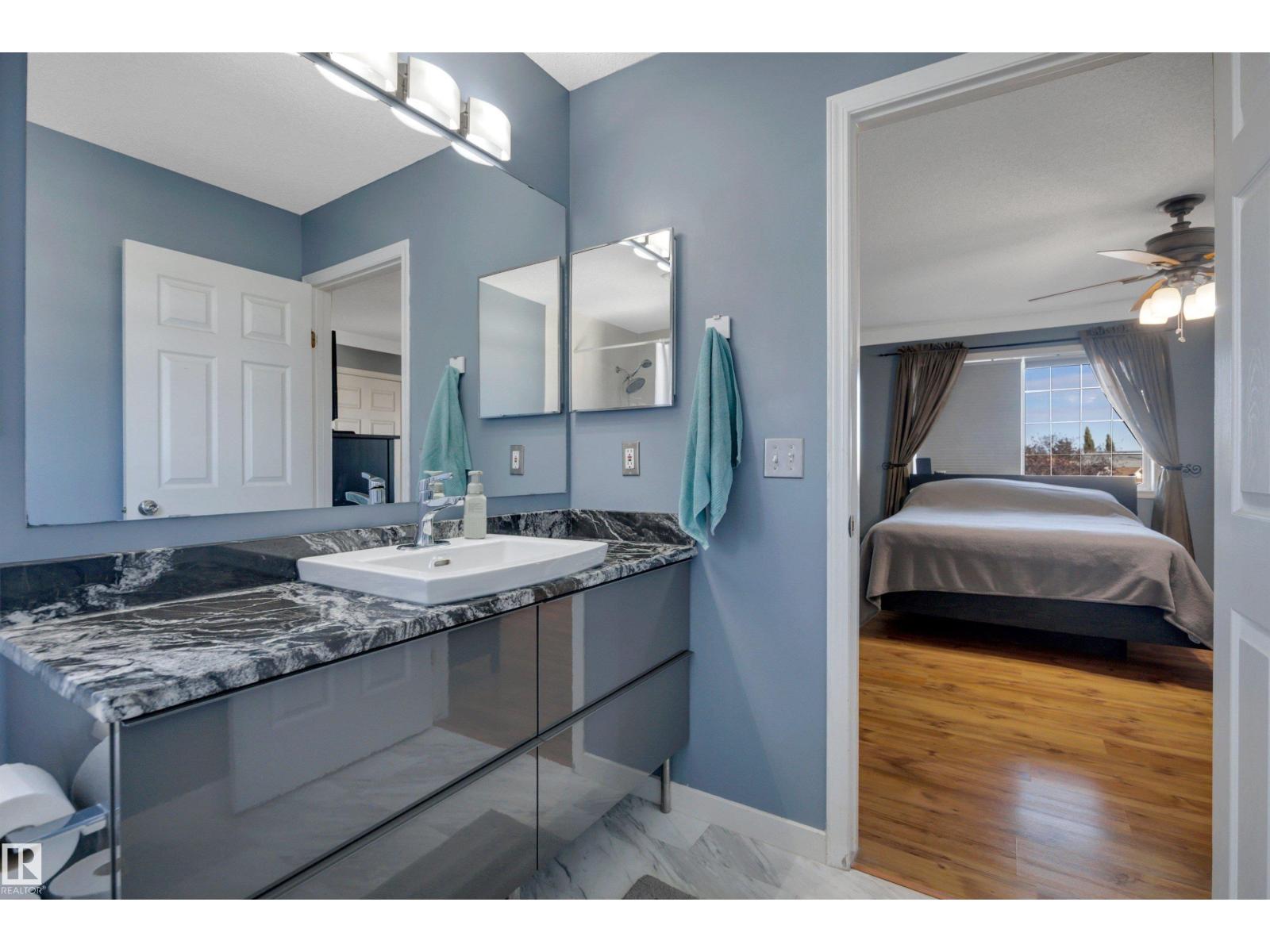 32 MOBERG RD