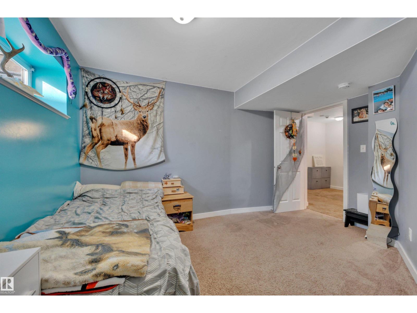 32 MOBERG RD
