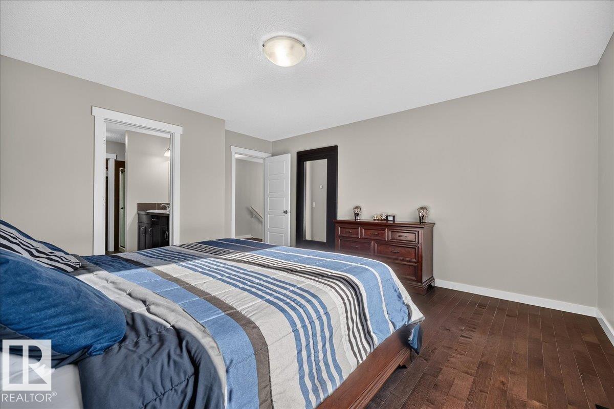 8515 19 AV SW