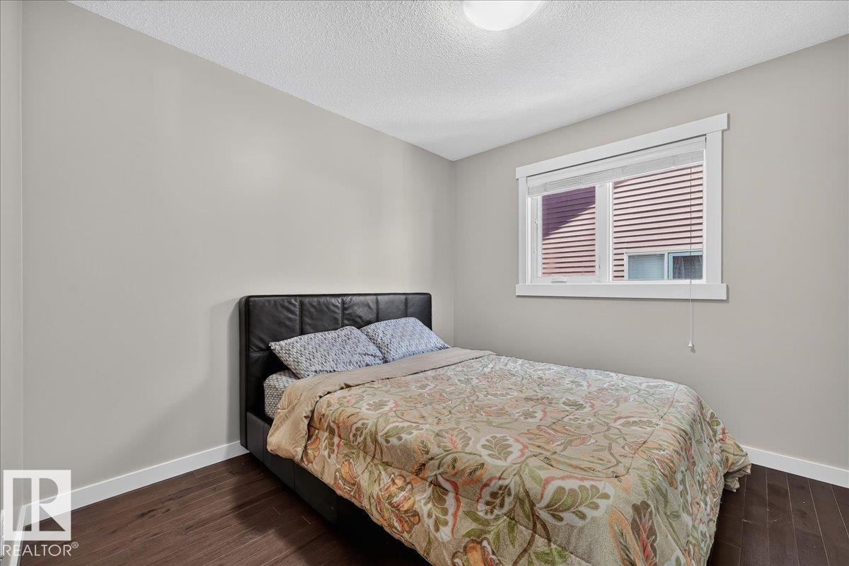 8515 19 AV SW