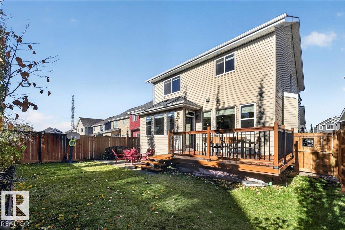 8515 19 AV SW