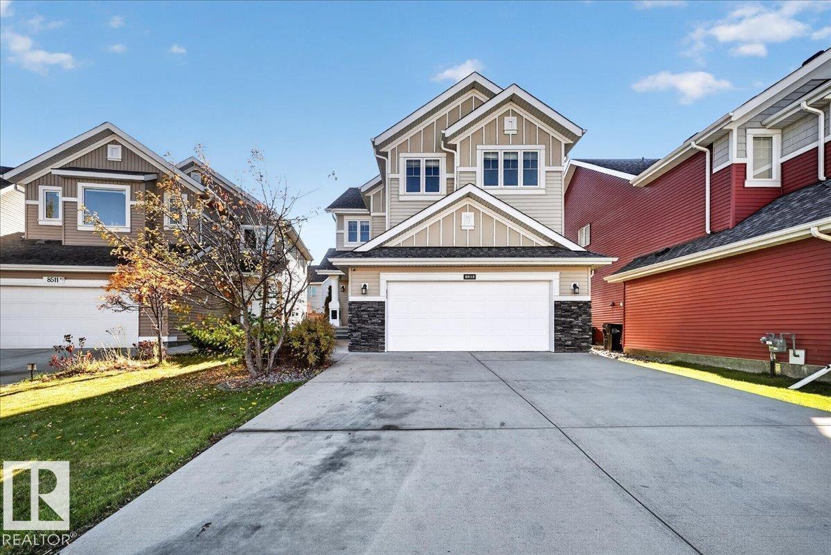 8515 19 AV SW