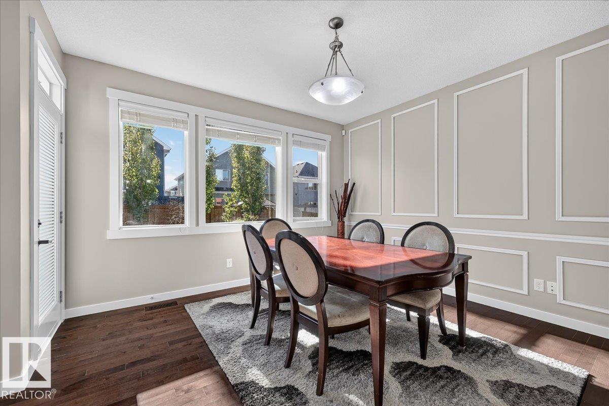 8515 19 AV SW