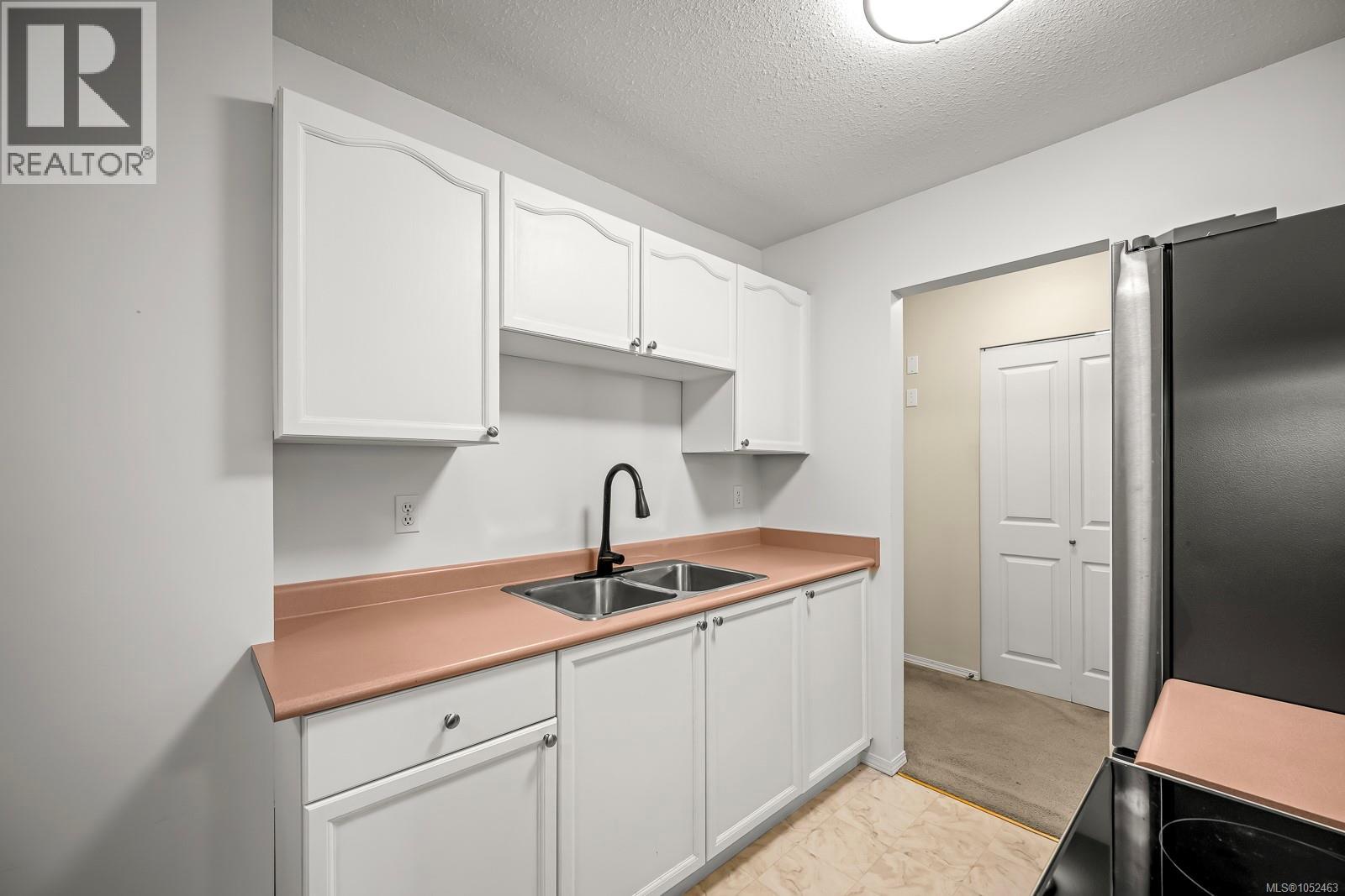 311 1045 Cumberland Rd