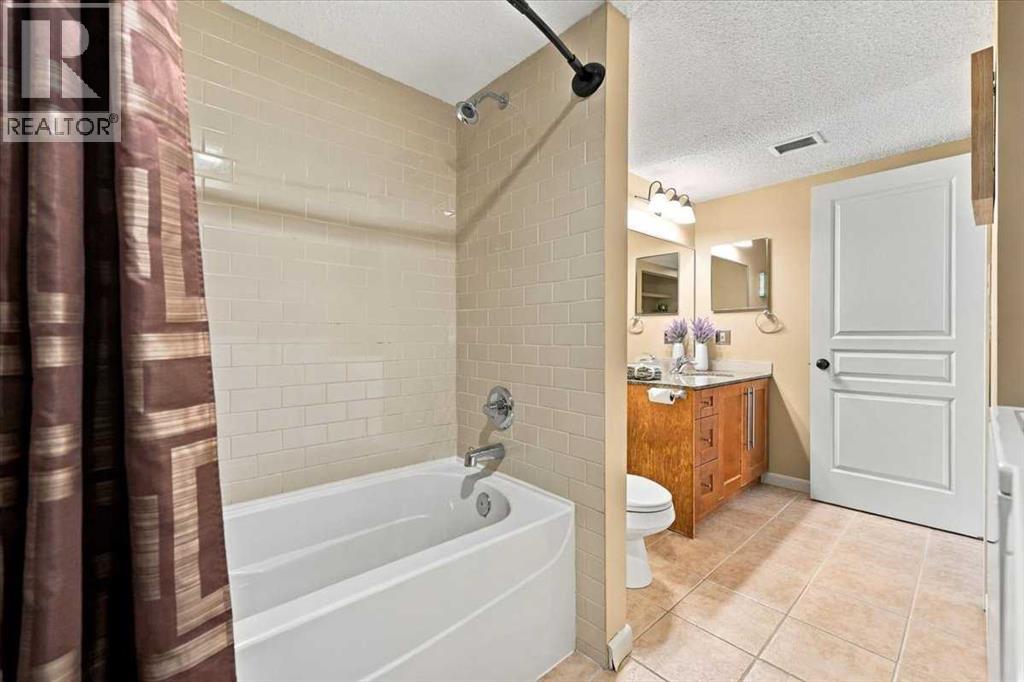 424, 6400 Coach Hill Road SW