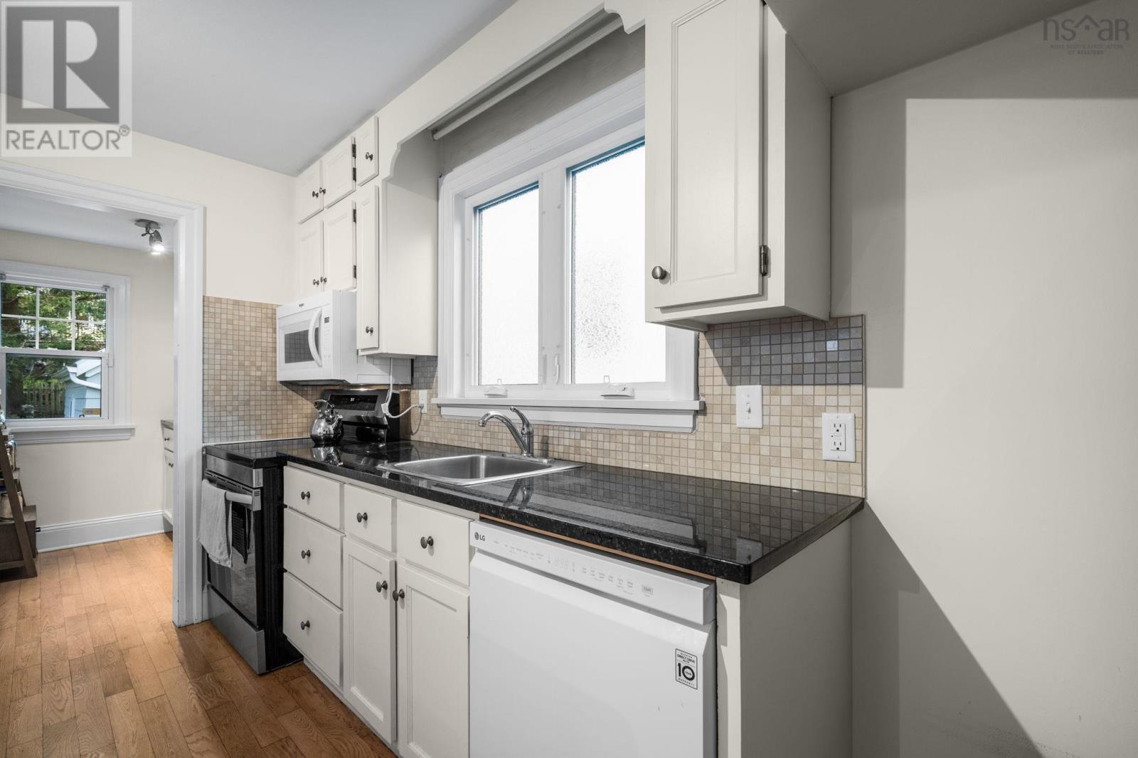 6869 Quinpool Road, Halifax, Nova Scotia  B3L 1C5 - Photo 20 - 202626038