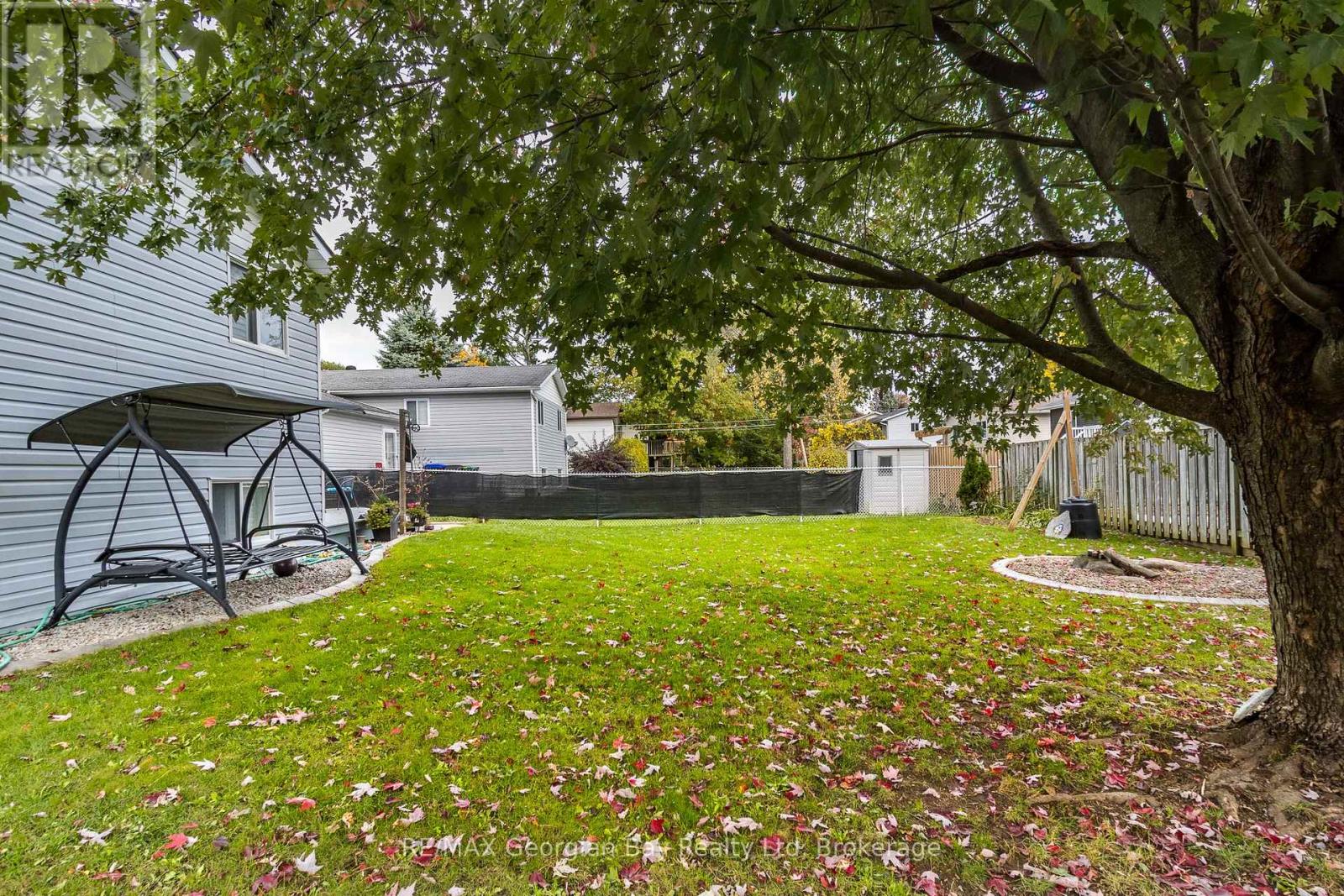 19 Bridle Road, Penetanguishene, Ontario  L9M 1J5 - Photo 18 - S14087856
