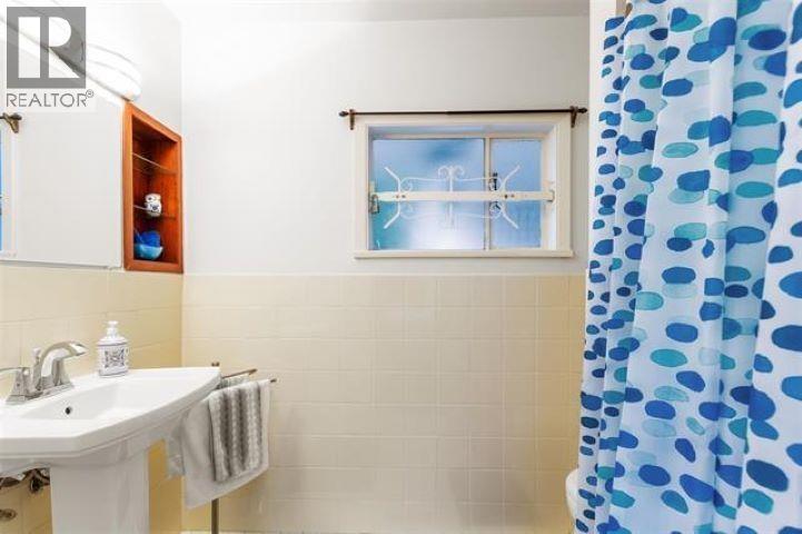 410 Hadden Drive, West Vancouver, British Columbia  V7S 1E9 - Photo 17 - R3175410