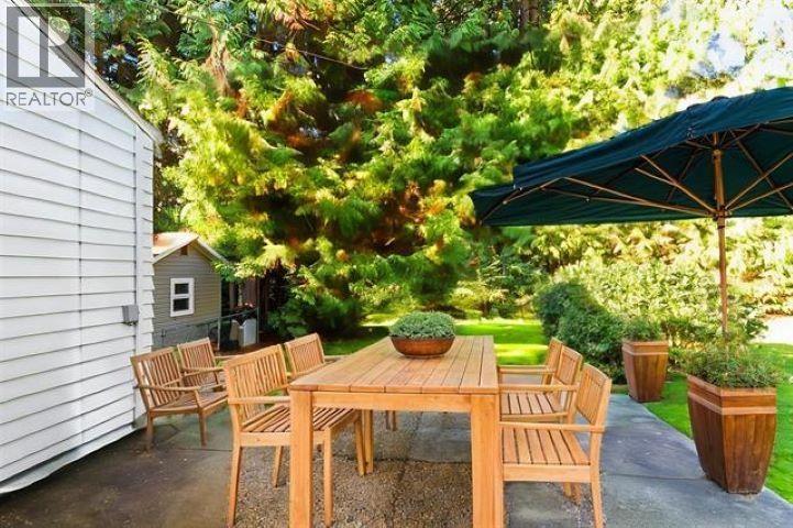 410 Hadden Drive, West Vancouver, British Columbia  V7S 1E9 - Photo 18 - R3175410