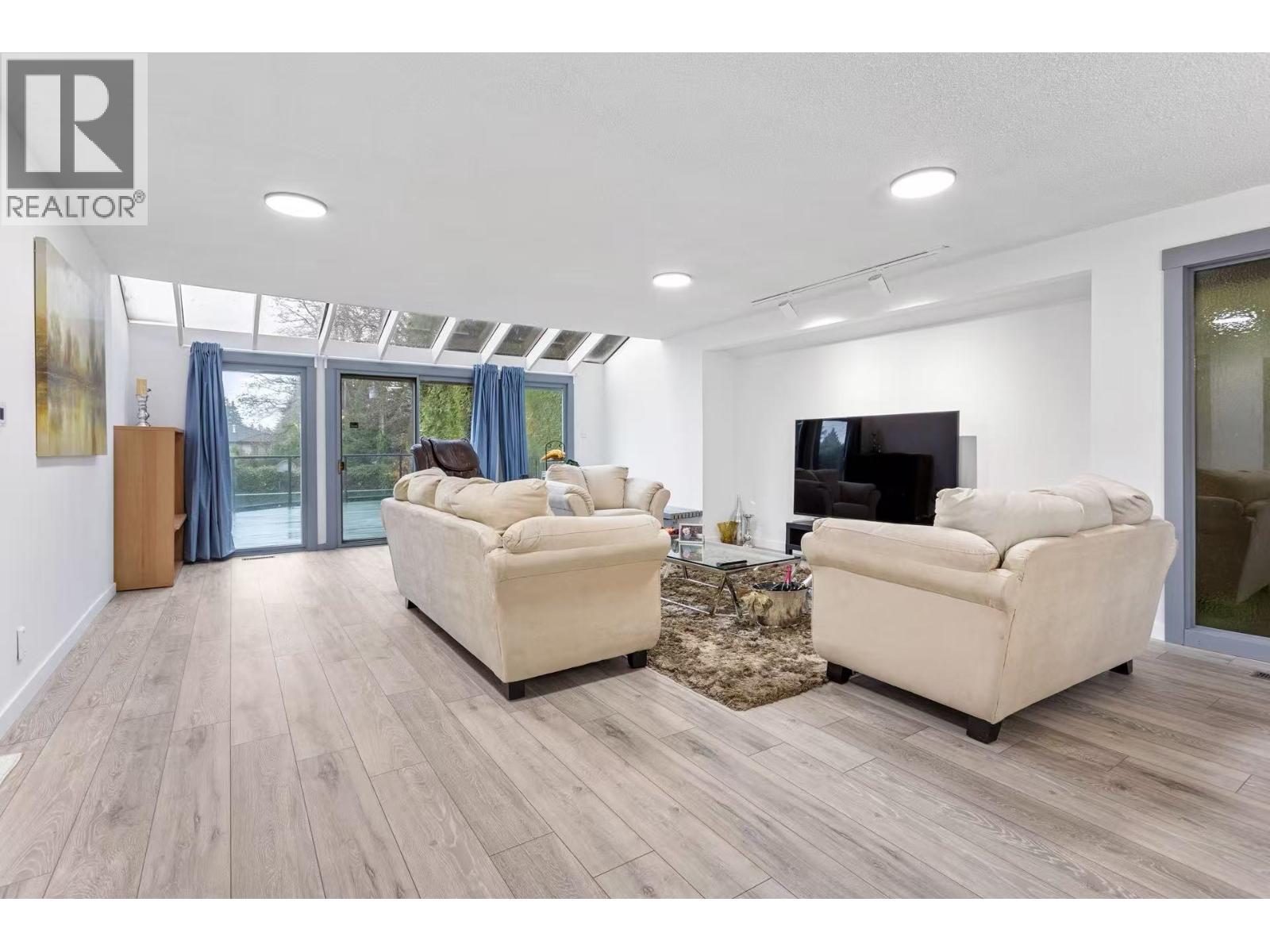 1052 W W 53rd Avenue, Vancouver, British Columbia  V6P 1K7 - Photo 10 - R3176014