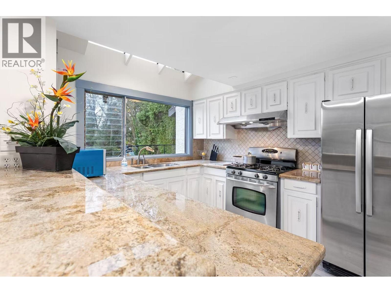 1052 W W 53rd Avenue, Vancouver, British Columbia  V6P 1K7 - Photo 11 - R3176014