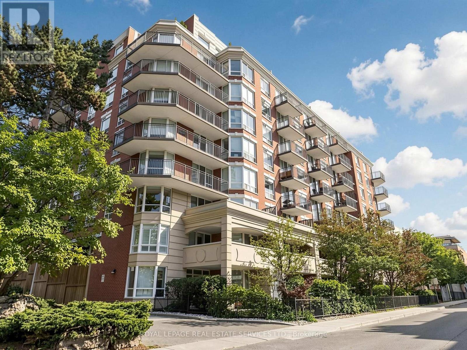 401 - 300 BALLIOL STREET, Toronto, Ontario