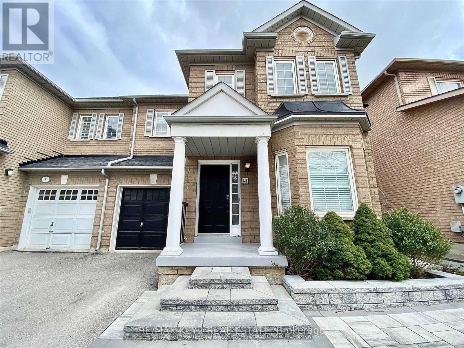 5 NAVARRE STREET, Richmond Hill, Ontario