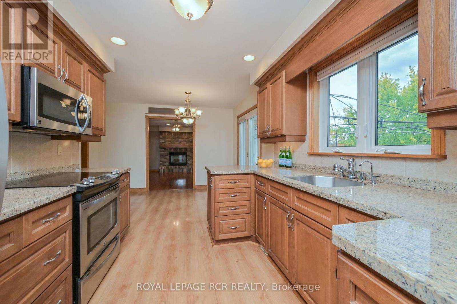 2237 Line 12, Bradford West Gwillimbury, Ontario  L3Z 2A5 - Photo 8 - N14087910