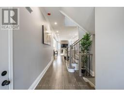 211 WILDBERRY CRESCENT, Vaughan, Ontario