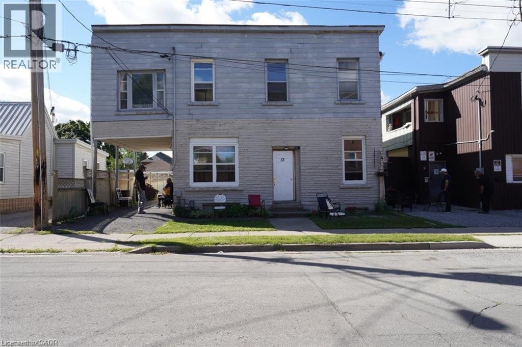 13 ALBERT Street, Welland, Ontario