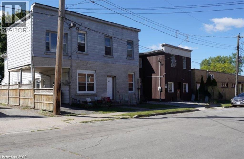 13 Albert Street, Welland, Ontario  L3B 4G1 - Photo 2 - 40864706