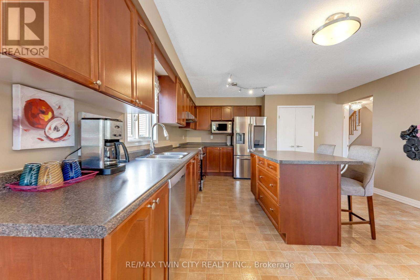 320 Brandenburg Place, Waterloo, Ontario  N2T 2Z1 - Photo 14 - X14087700
