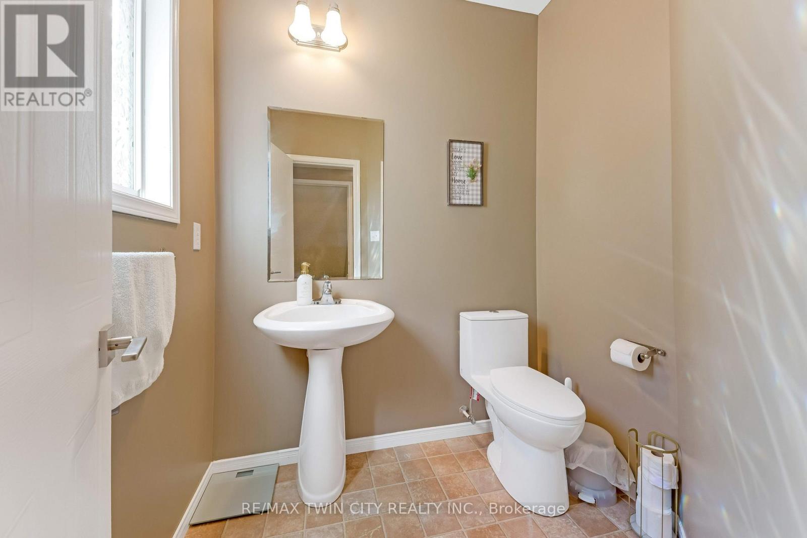 320 Brandenburg Place, Waterloo, Ontario  N2T 2Z1 - Photo 16 - X14087700