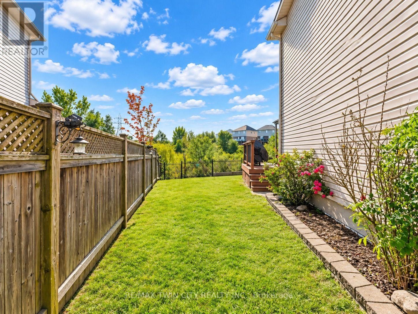 320 Brandenburg Place, Waterloo, Ontario  N2T 2Z1 - Photo 36 - X14087700