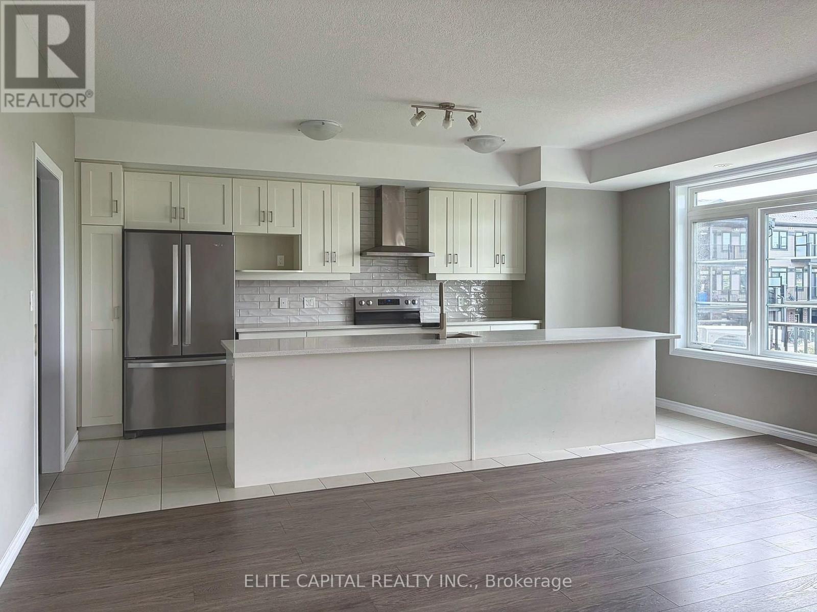 44 LOMOND LANE, Kitchener, Ontario