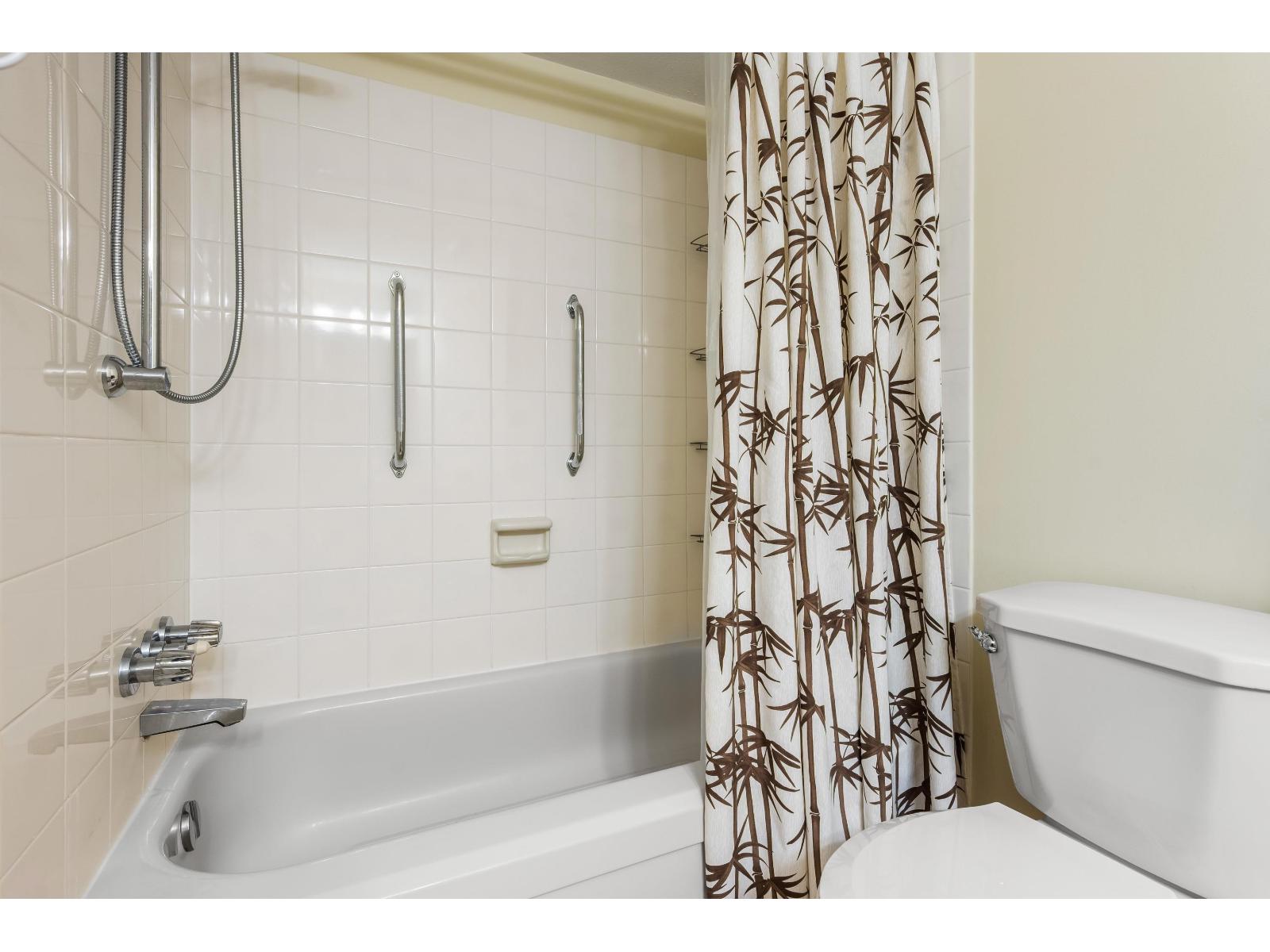 302 8725 ELM DRIVE|Chilliwack Proper South