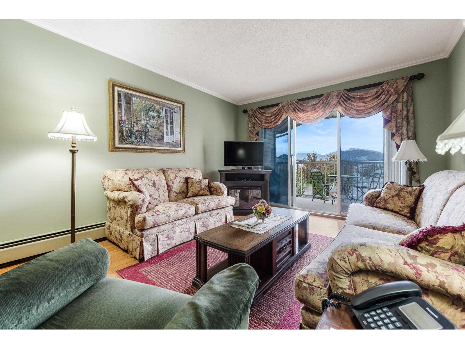 302 8725 ELM DRIVE|Chilliwack Proper South