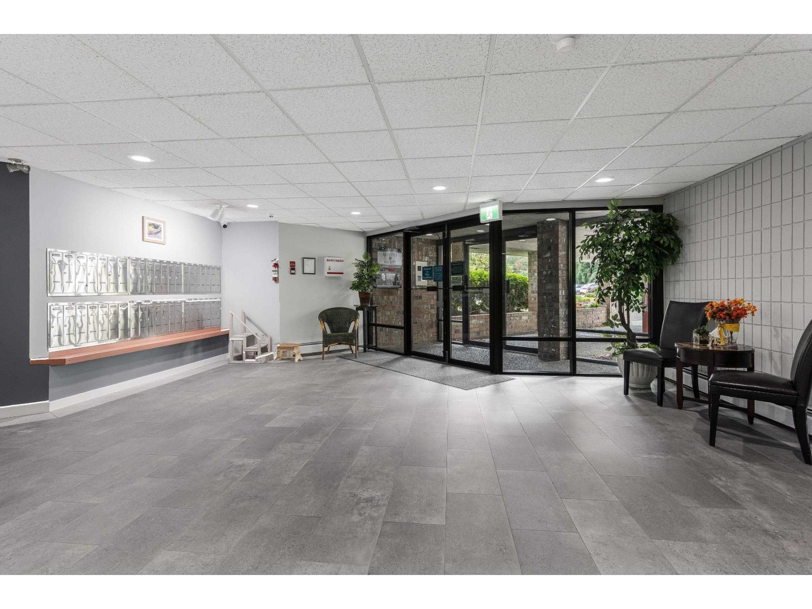 302 8725 ELM DRIVE|Chilliwack Proper South