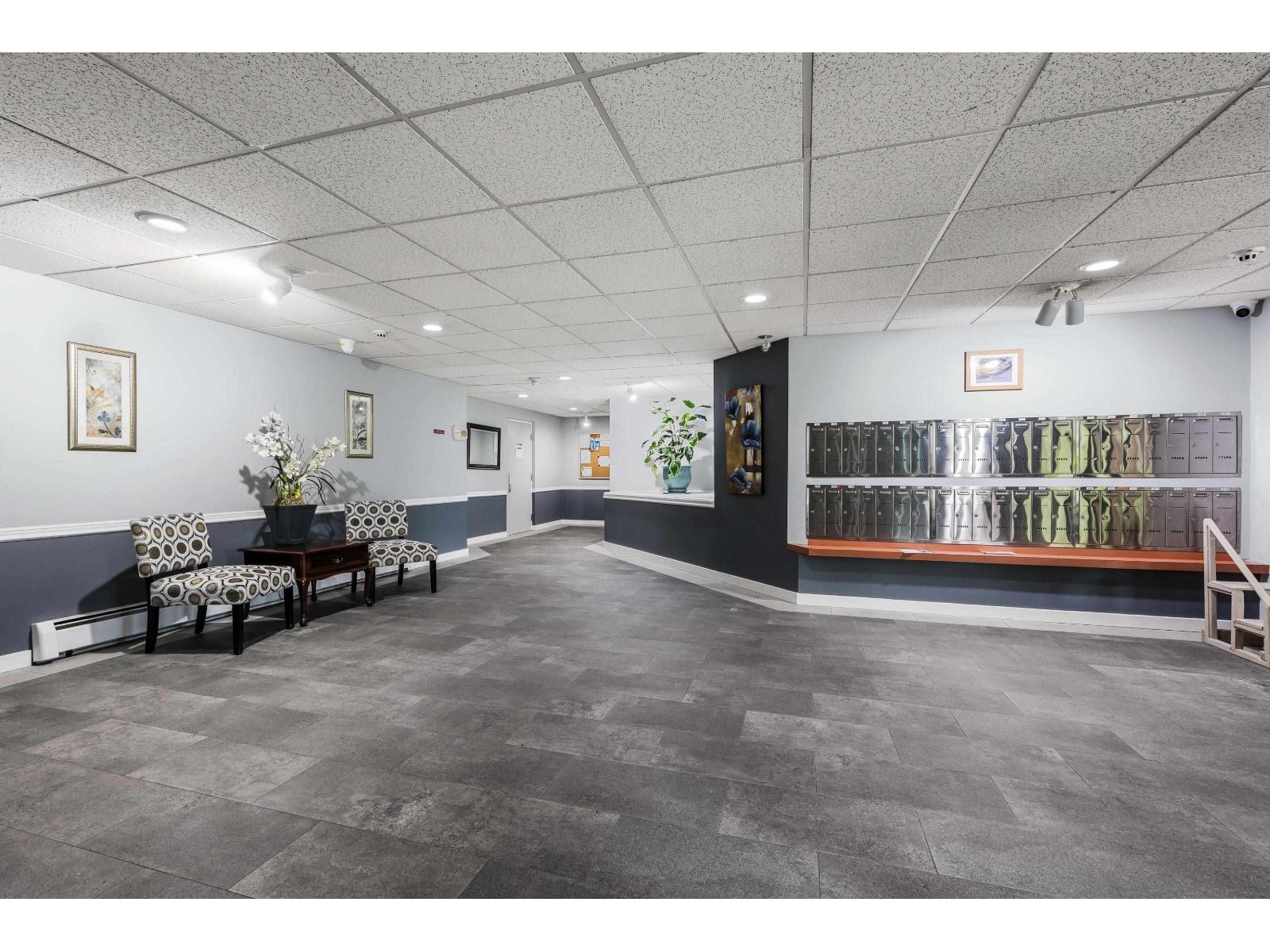 302 8725 ELM DRIVE|Chilliwack Proper South