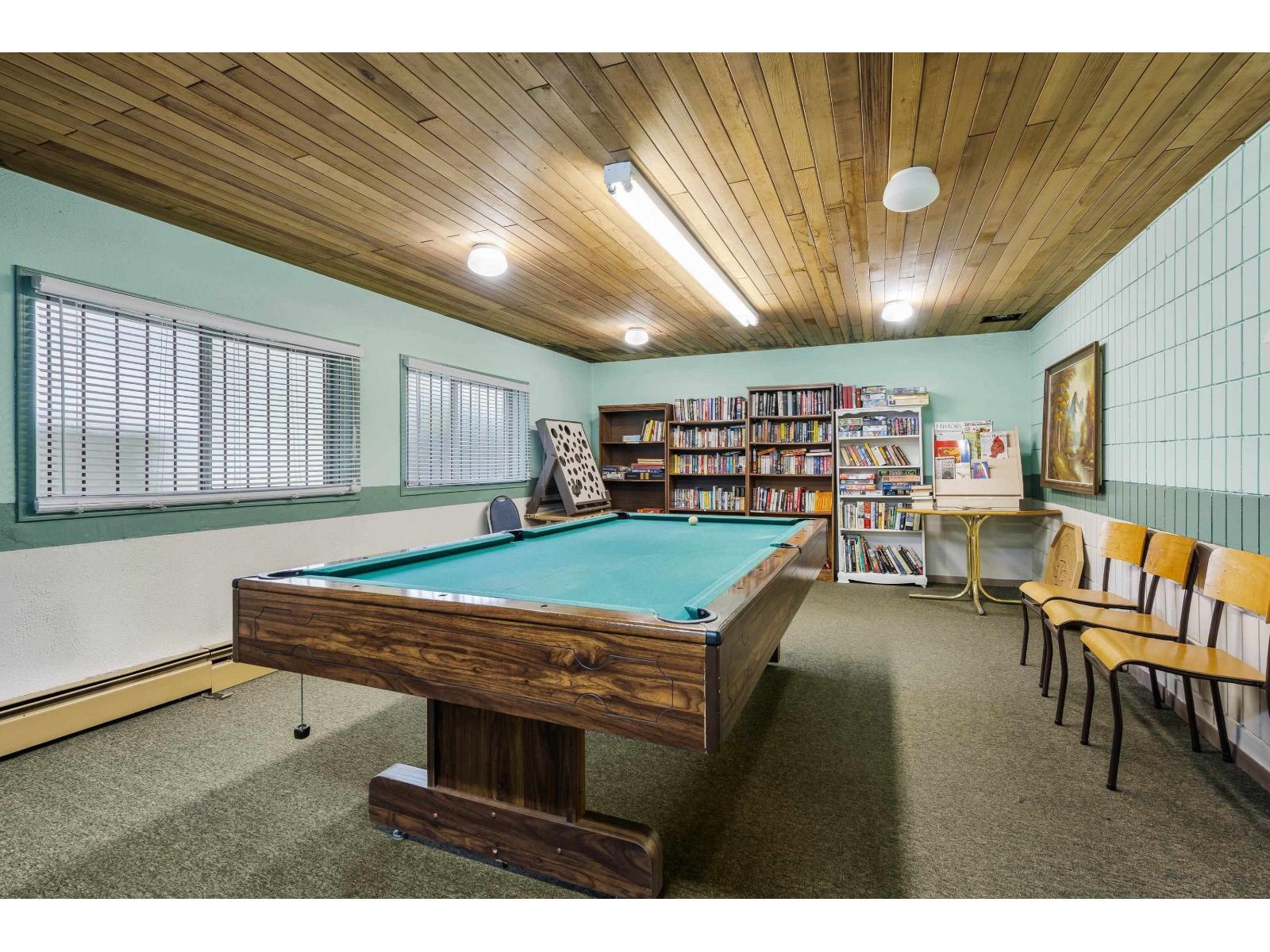 302 8725 ELM DRIVE|Chilliwack Proper South