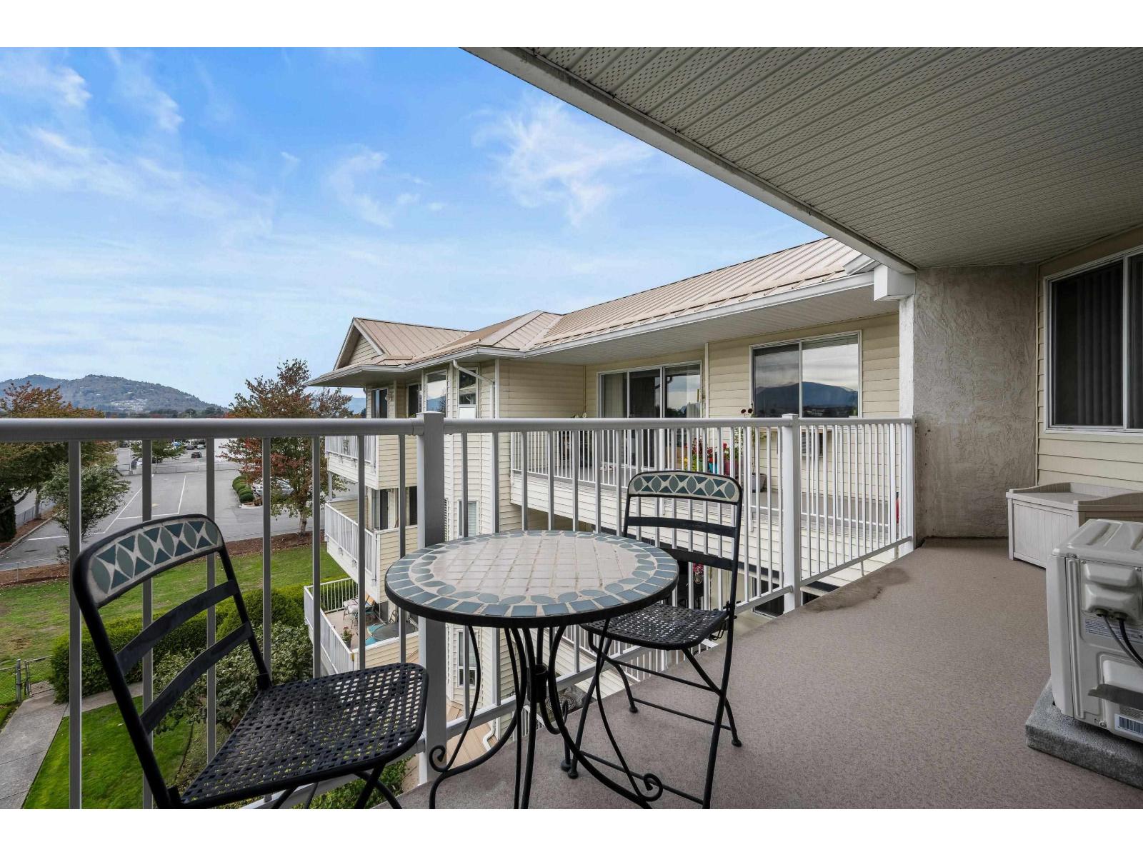 302 8725 ELM DRIVE|Chilliwack Proper South