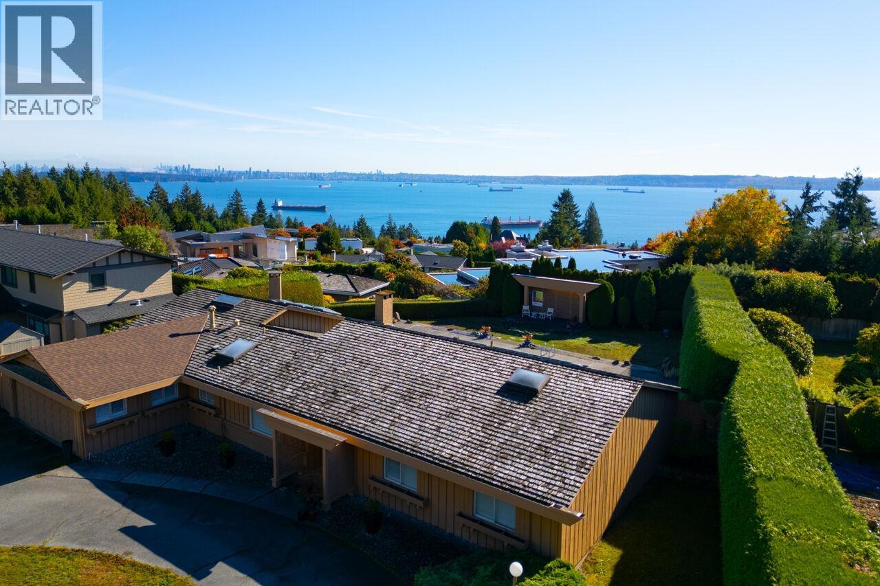 4211 Rockridge Crescent, West Vancouver, British Columbia  V7W 1A9 - Photo 4 - R3174845