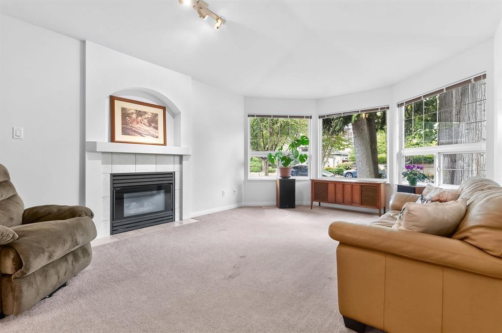 4484 210a Street, Langley, British Columbia  V3A 8M2 - Photo 4 - R3171849