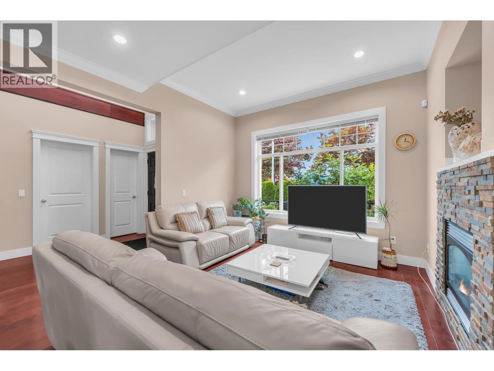 5464 Oakland Street, Burnaby, British Columbia  V5H 1R8 - Photo 3 - R3176076