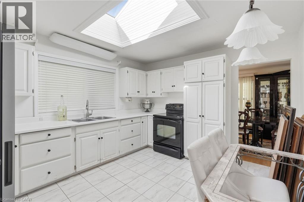 904 Montgomery Drive, Ancaster, Ontario  L9G 3H9 - Photo 19 - 40870192