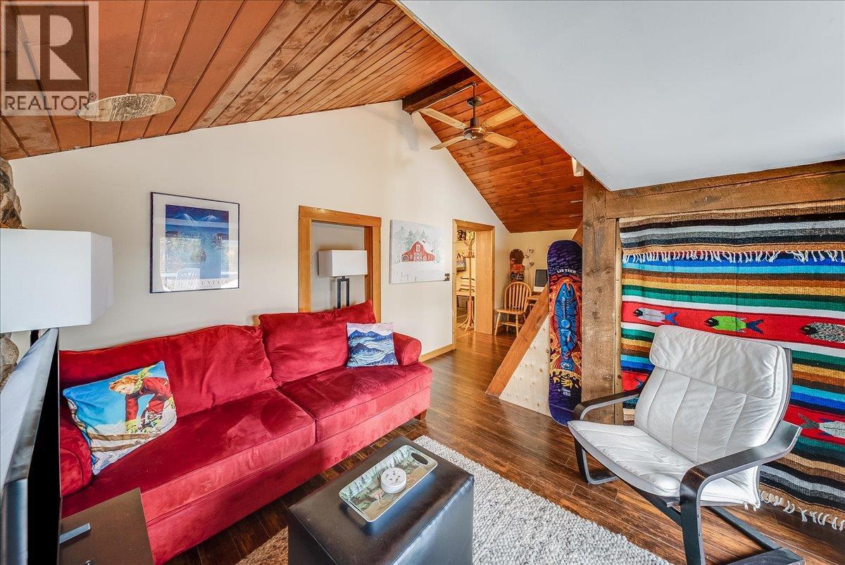 1653 Harasin Alley, Rossland, British Columbia  V0G 1Y0 - Photo 24 - 10403827